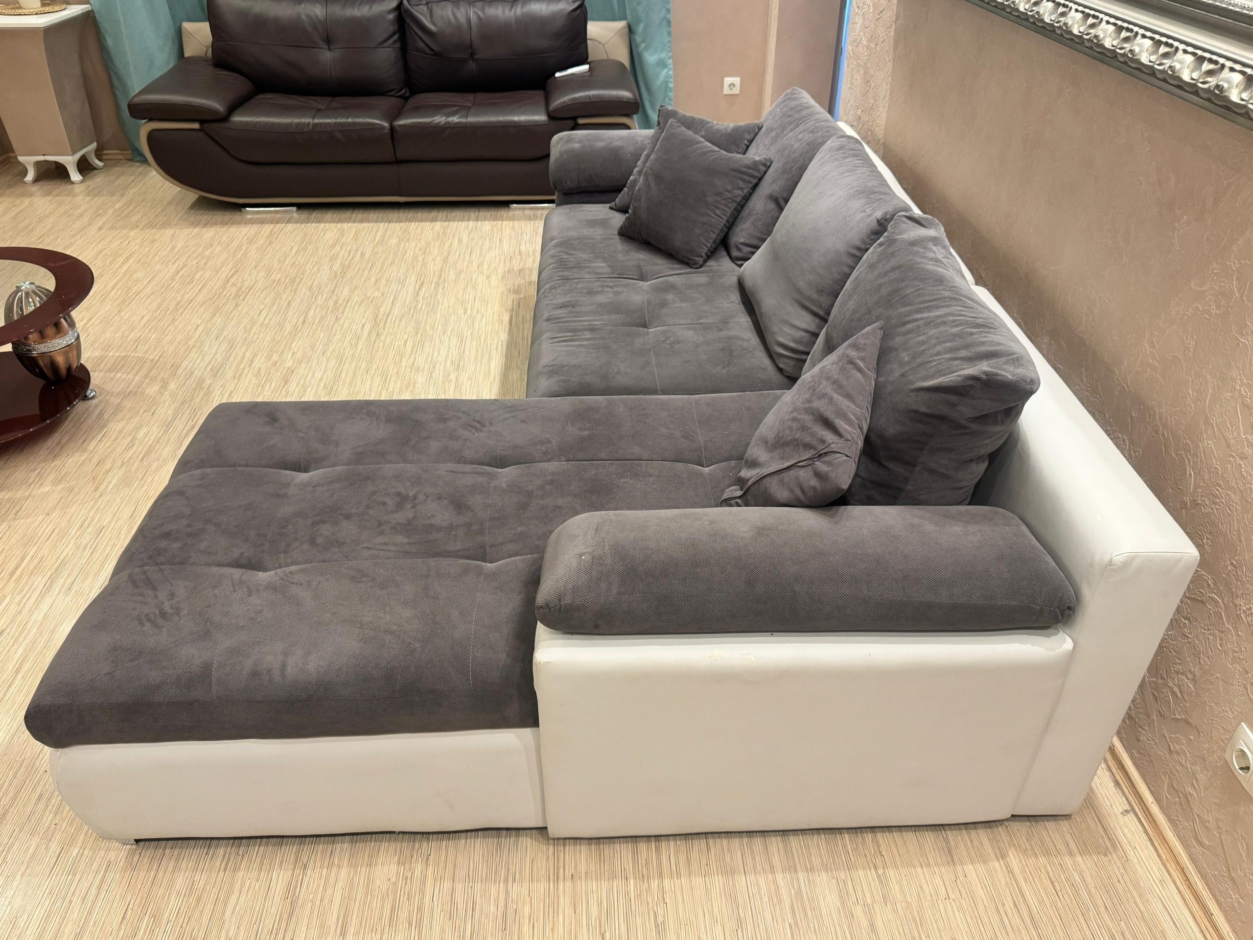 Prodajem ugaonu garnituru