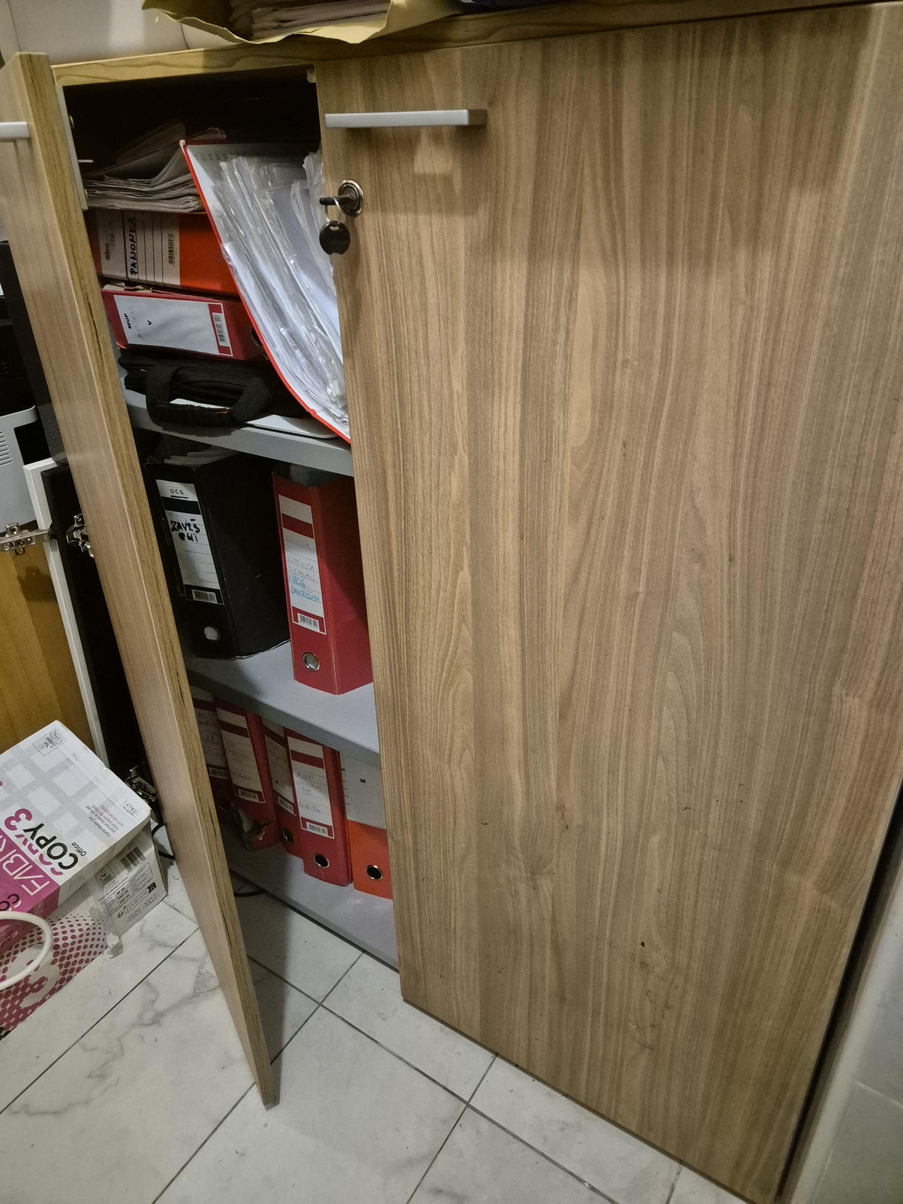 POVOLJNO – kancel. namještaj