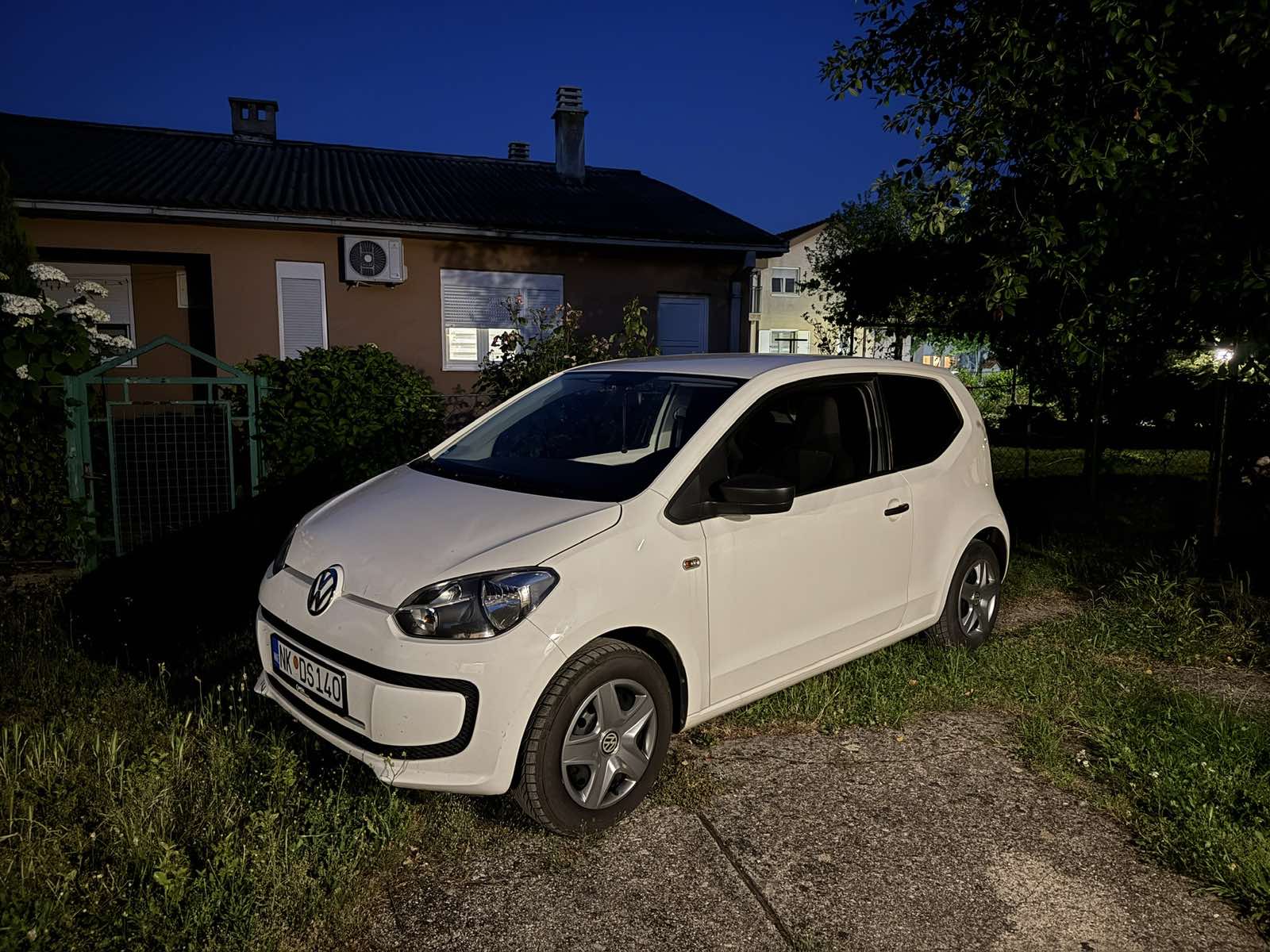 Prodajem Volkswagen Up! 2016