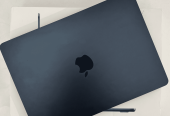 Prodajem Mac Book M2