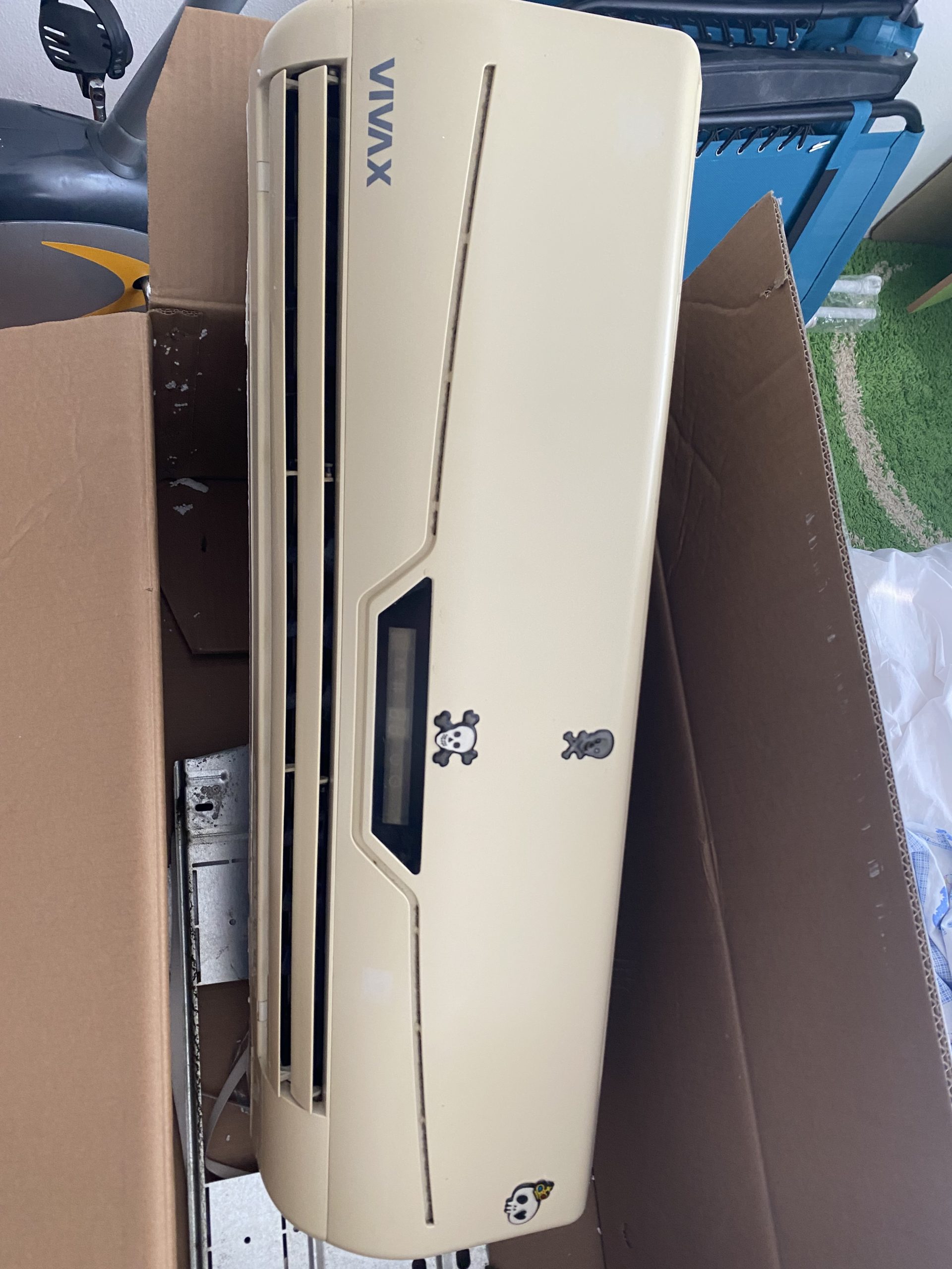 Prodajem VIVAX COOL klimu