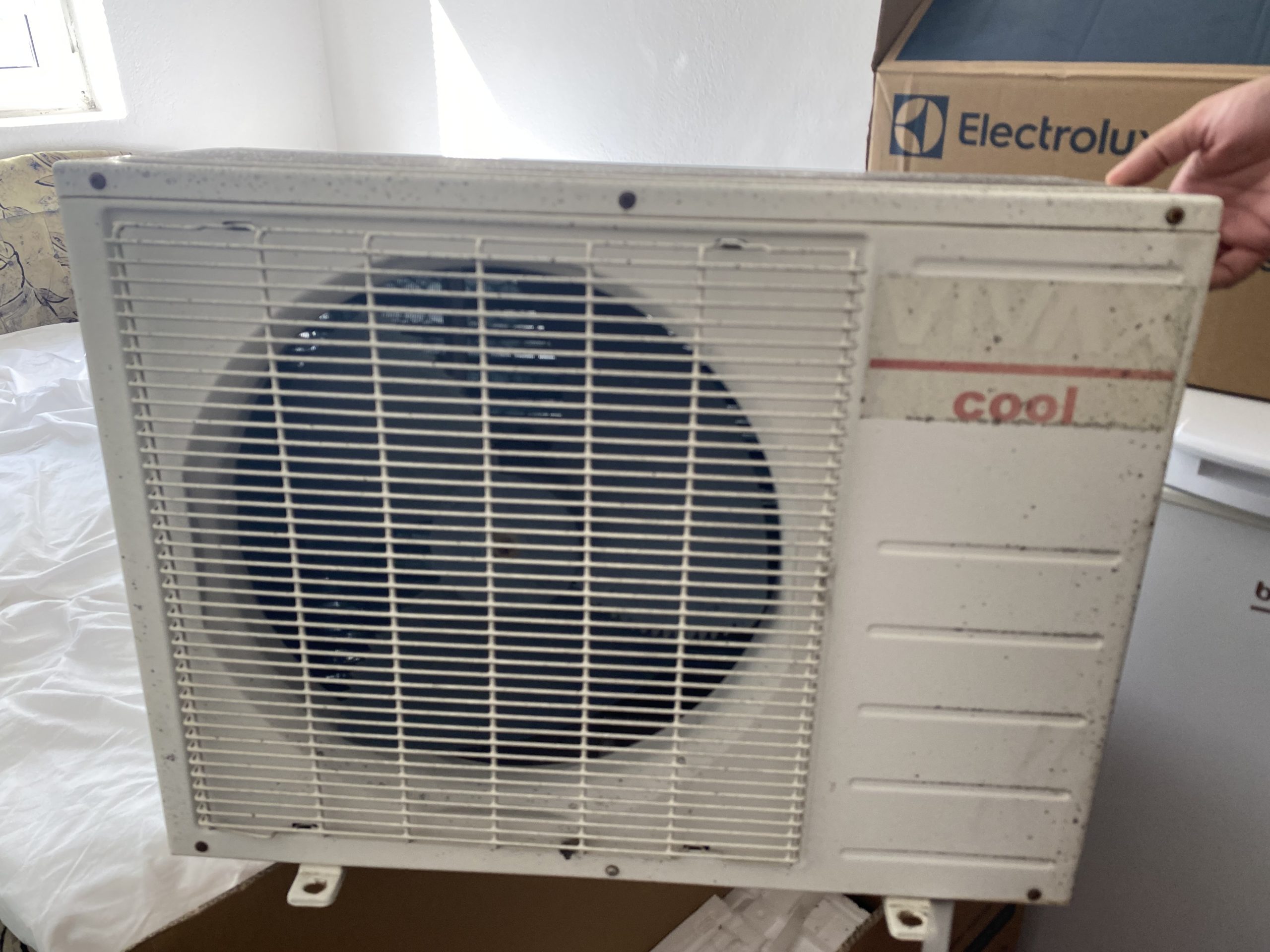 Prodajem VIVAX COOL klimu