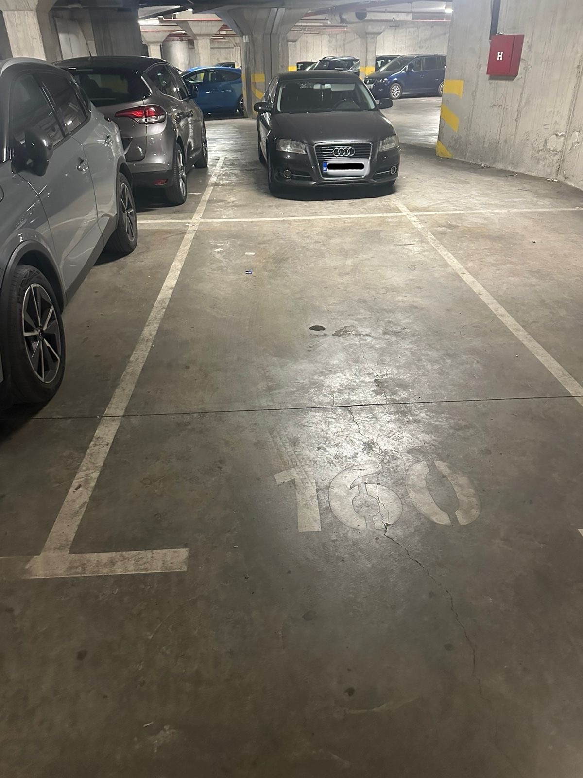 Prodajem garažno mjesto PG