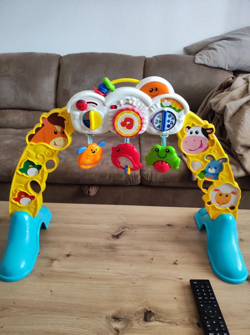 Prodajem mali krevetić za bebu