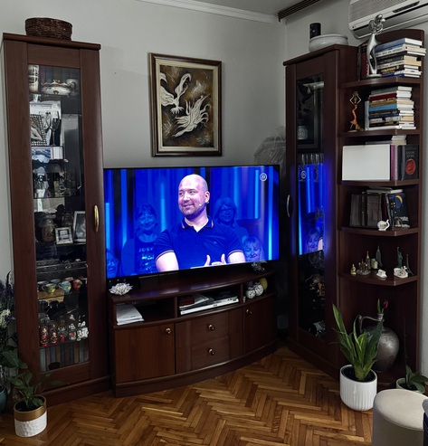 Tv komoda sa ormarima