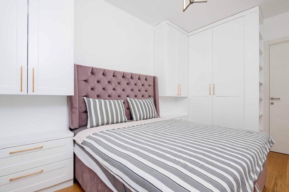 Jednosoban stan, Bar, 200.000E