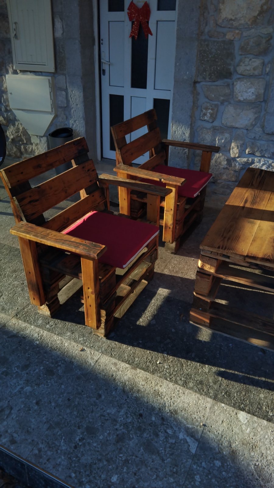 Prodajem baštensku garnituru