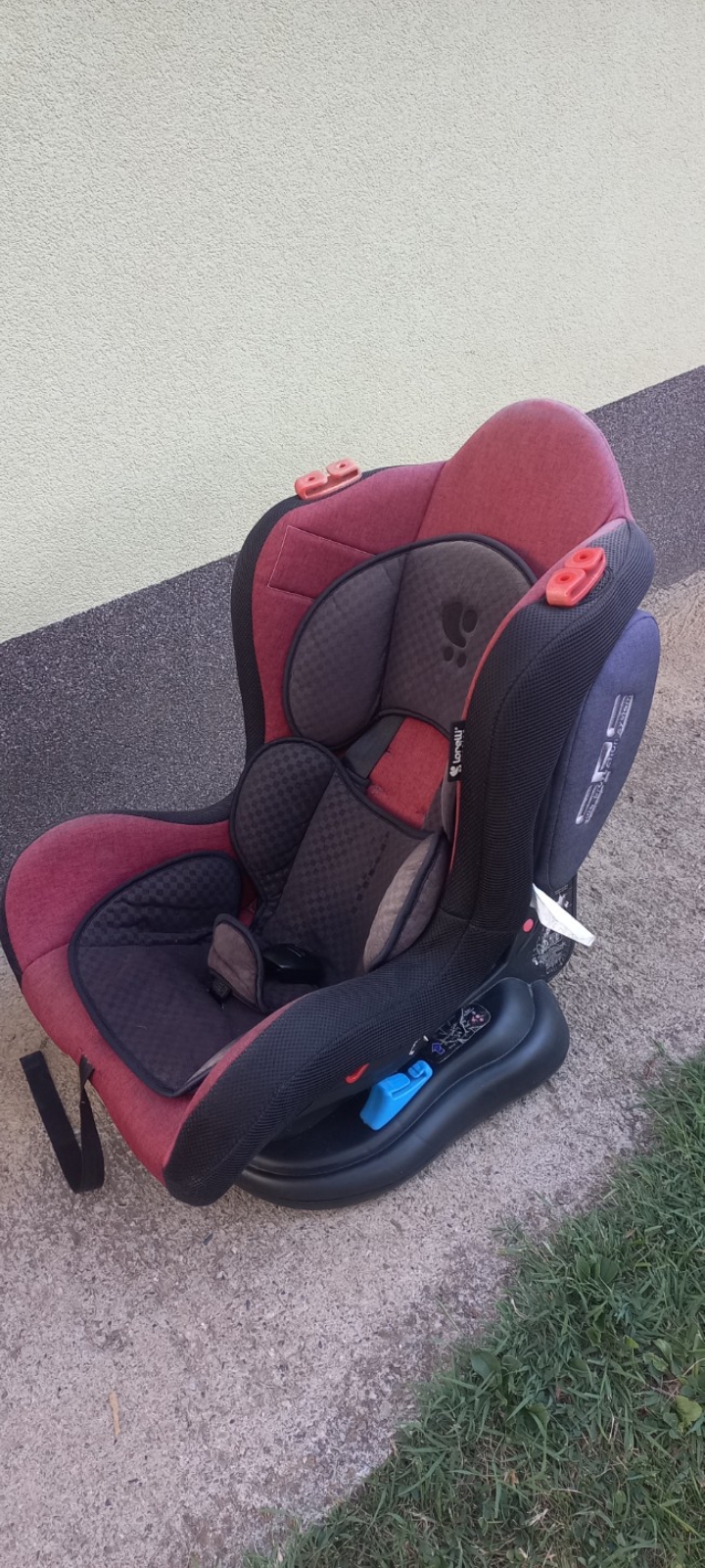 Prodajem sjedište za auto