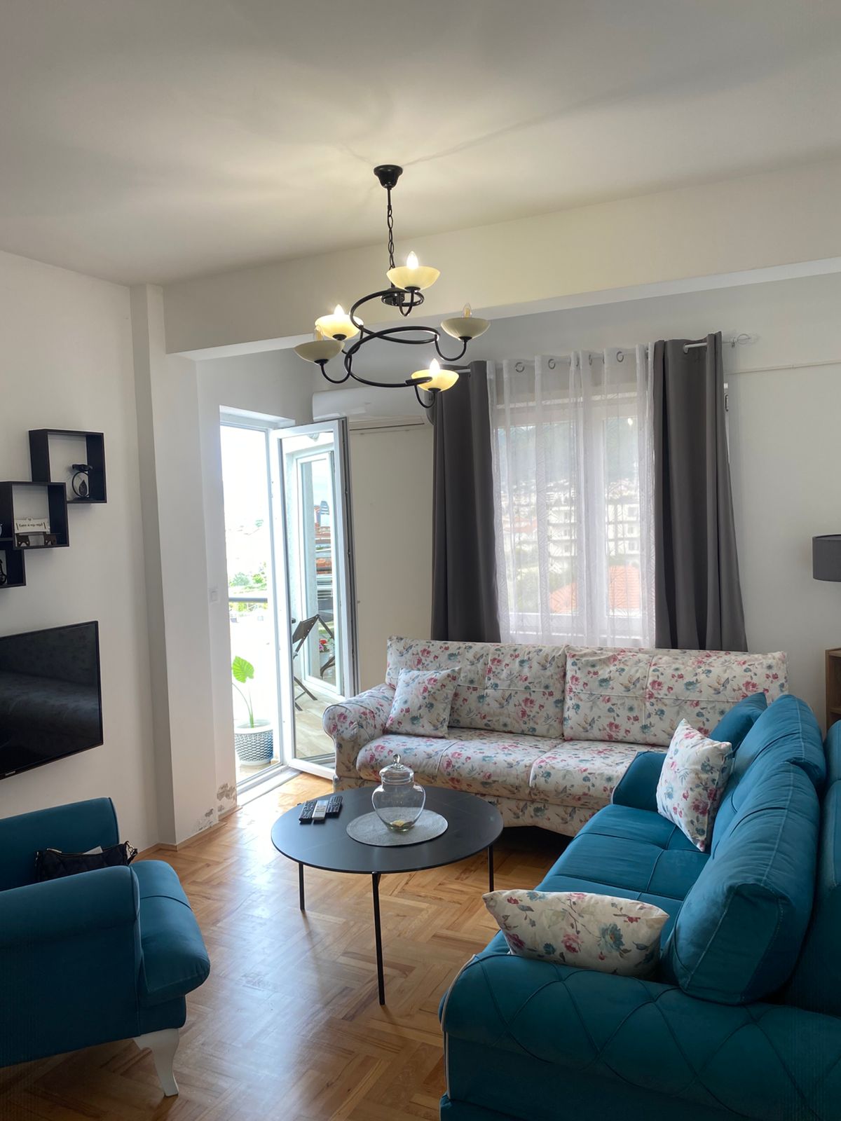 Jednosoban stan, Popovići Bar