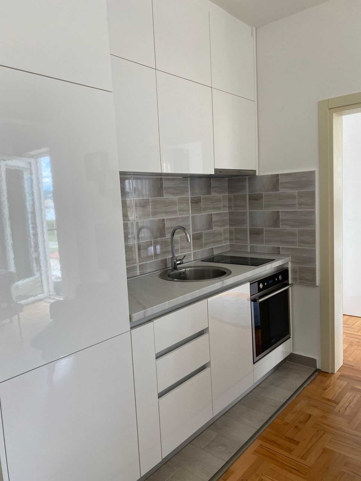 Jednosoban stan, Popovići Bar