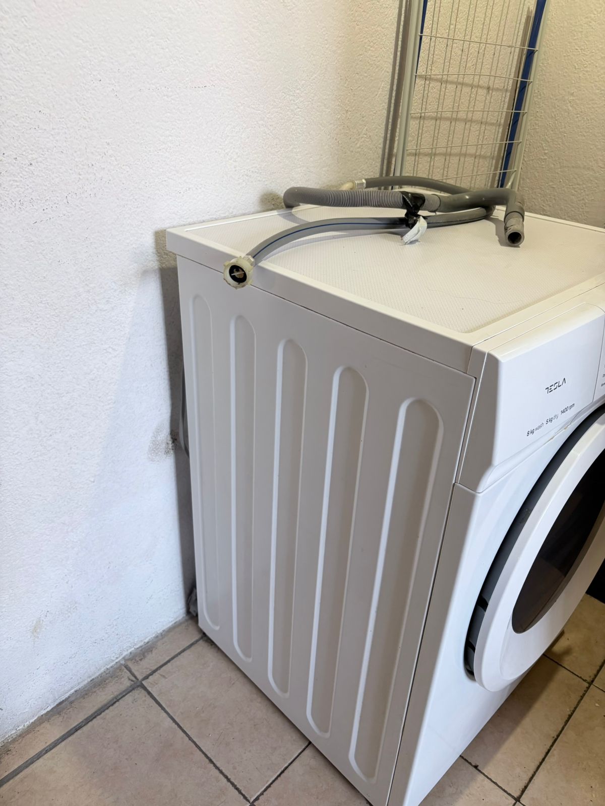 Tesla masina za pranje+susenje