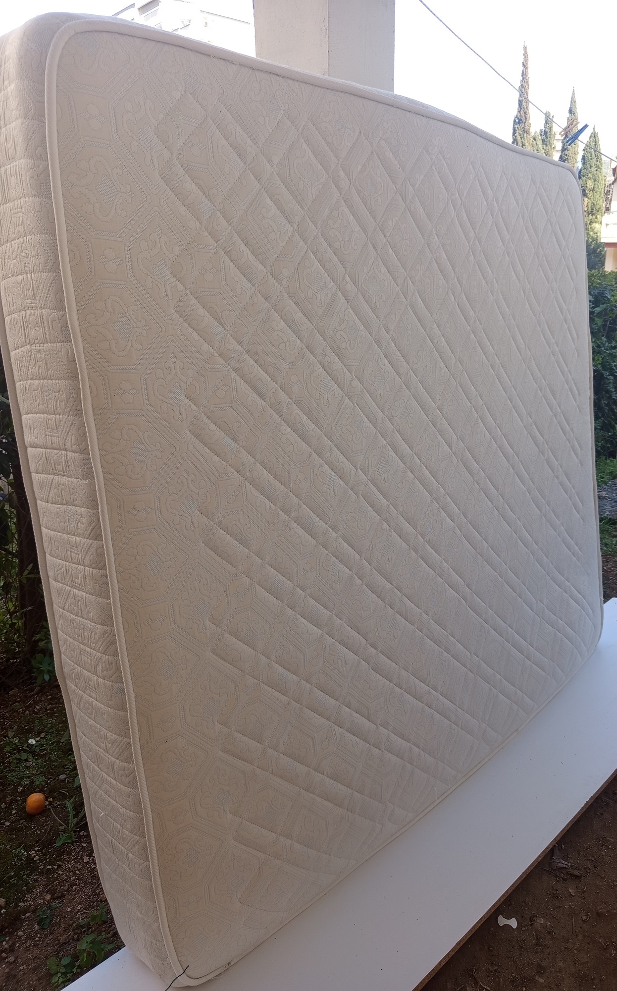 dusek . fotelju , stolicu