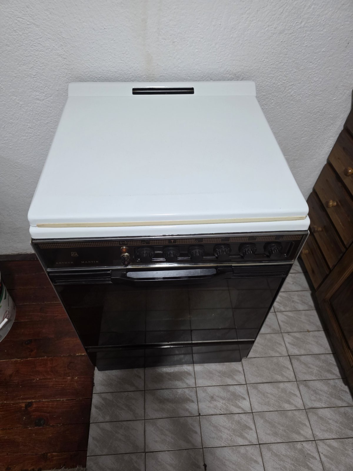 Ocuvan električni šporet