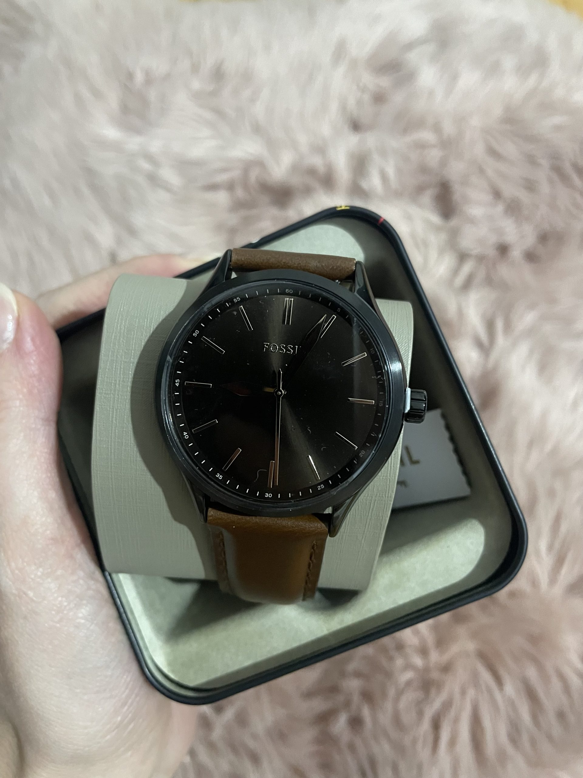 Prodajem nov muski Fosil sat