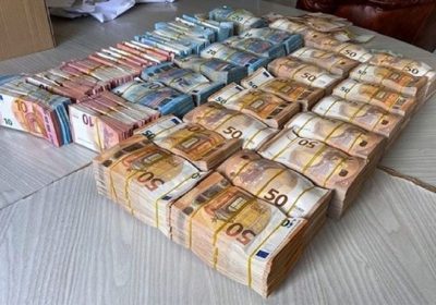 crna-gora-pola-miliona-eura-696×463-2